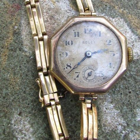 VINTAGE ROLEX OCTAGONAL 9 CT GOLD LADIES 